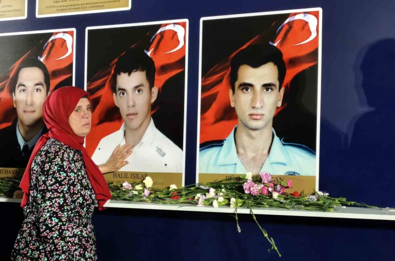 15 Temmuz şehidinin annesi: "Ben evlatsız yaşarım ama vatansız yaşayamam"