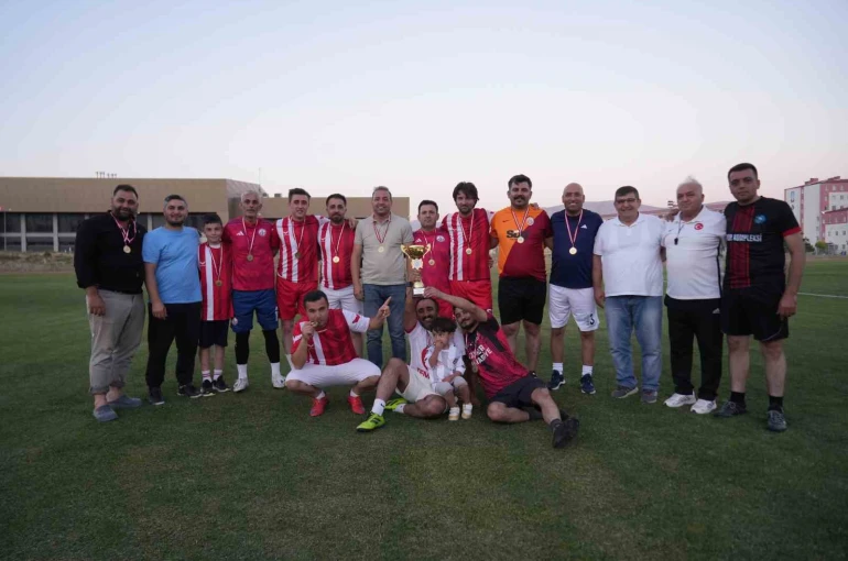 15 Temmuz Şehit Ömer Halisdemir Geleneksel Futbol Turnuvası tamamlandı