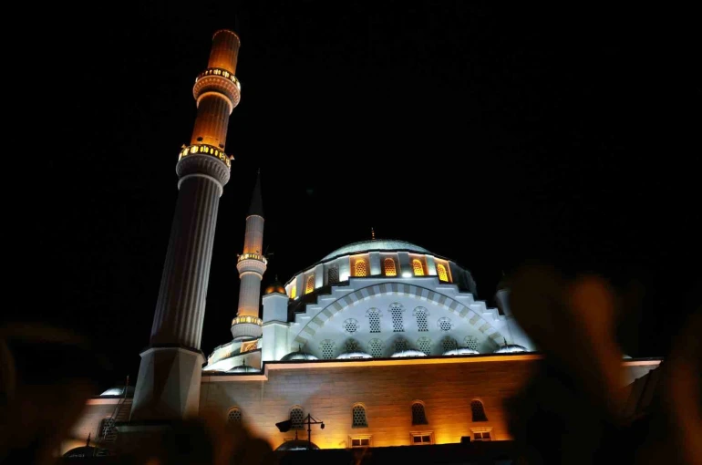 15 Temmuz’un 10. yıl dönümünde Elazığ’da camilerde sela okundu