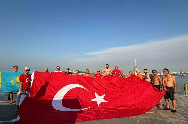 15 Temmuz’un 10’uncu yılında Boğaz’da anma yüzüşü