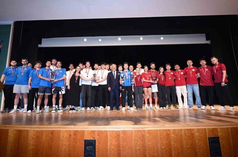 2026 Anadolu Üniversitesi Spor Ödülleri sahiplerini buldu