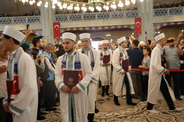 207 hafız icazet belgesini aldı