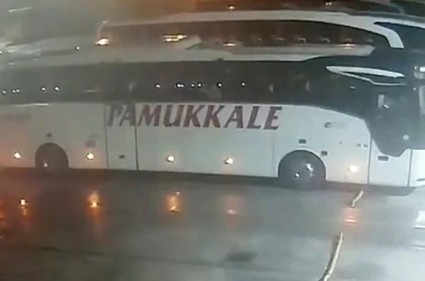 3 kişinin öldüğü kazada otobüsün Tekirdağ’da otogardan çıkış anına ait görüntüler ortaya çıktı