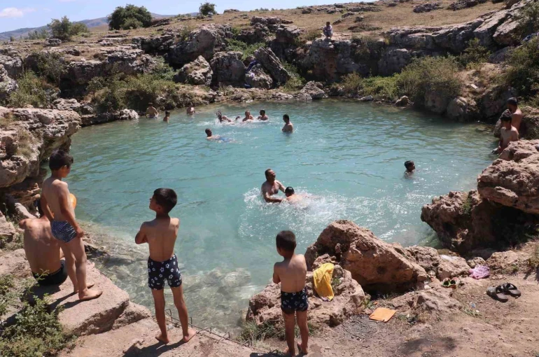 3 yıl önce kuruyan "Uyuz Gölü" yeniden su tuttu