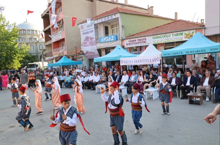 30. Kızılcabölük Kültür, Sanat, Tekstil ve Moda Festivali coşkuyla başladı