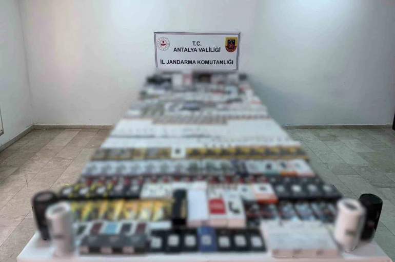 3,2 milyon liralık kaçak elektronik ürün ele geçirildi