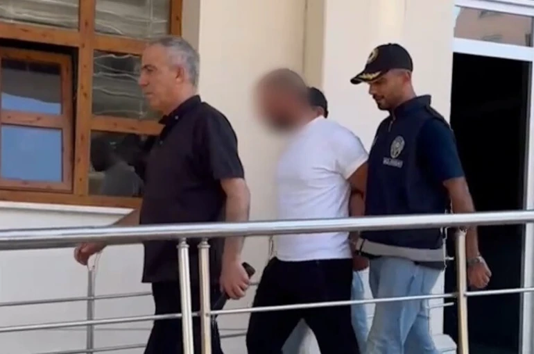 42 dosyadan yıllarca hapis yattı, çıkınca 10 ev soyan şahıs tekrar yakalandı