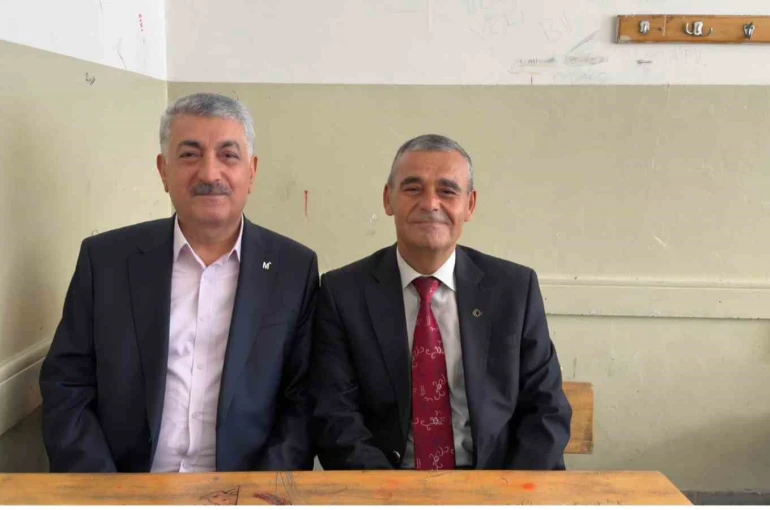 42 yıl sonra aynı sırada buluştular