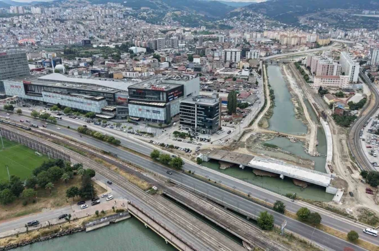5,1 milyarlık projede yüzde 50 geçildi