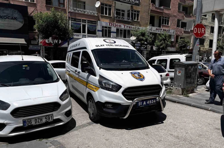 53 yaşındaki adam otel odasında ölü bulundu