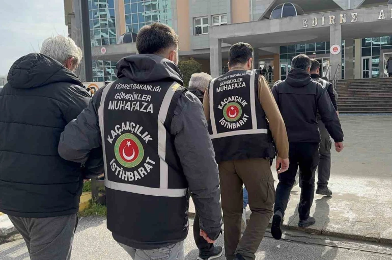 54 milyonluk zehir şebekesi adliyeye sevk edildi