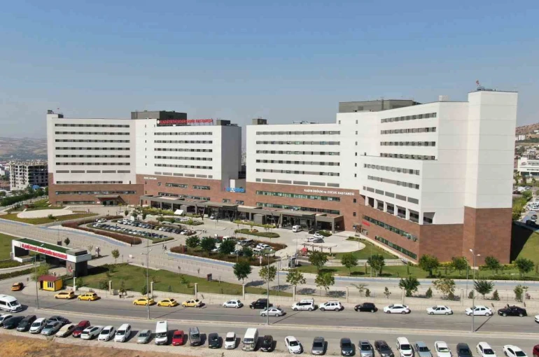 6 Şubat depreminin sağlık üssü: Fethi Sekin Şehir Hastanesi 
