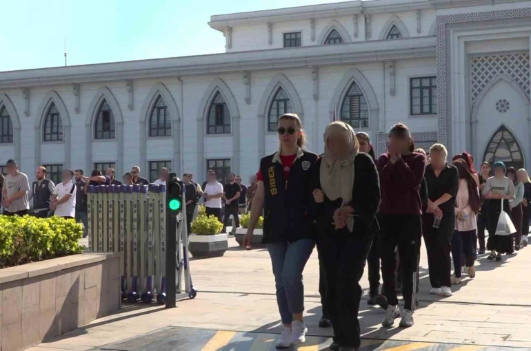 6,6 milyar liralık para trafiğinin 119 şüphelisi adliyeye sevk edildi