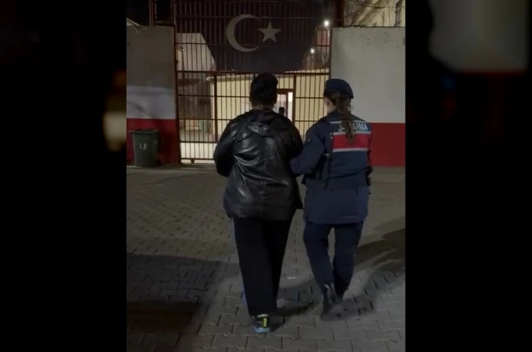 73 yıl hapis cezasıyla aranıyordu, jandarma noktayı koydu
