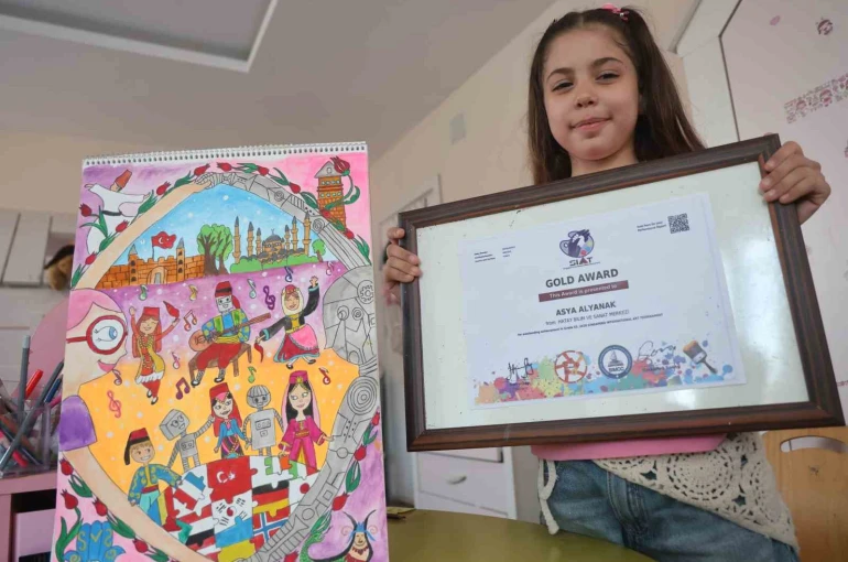 8 yaşındaki Ressam Asya, 300 bin rakibini geride bırakarak dünya birincisi oldu