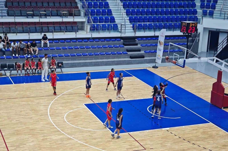 9 ilin yıldızları Malatya’da parkeye çıktı