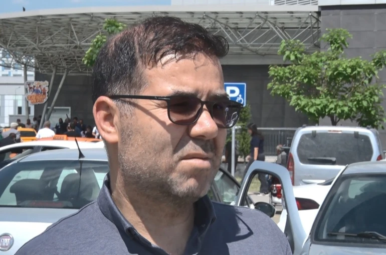 9 kurşunun hedefi olan minik Mustafa, 2 aylık yaşam mücadelesinin ardından ambulans uçakla Ankara’ya getirildi 