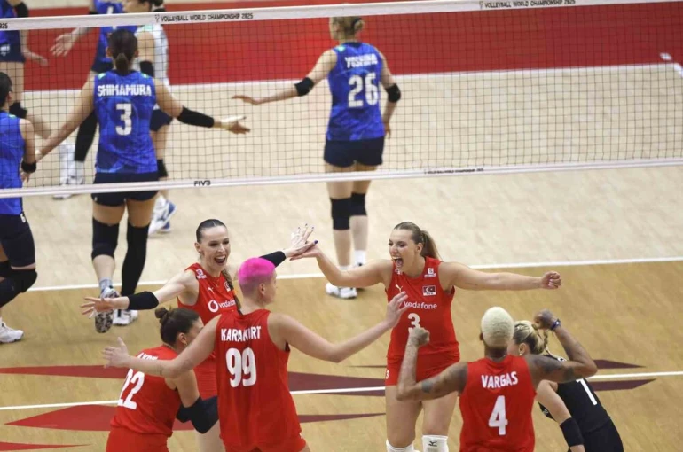A Milli Kadın Voleybol Takımı, Dünya Şampiyonası’nda ilk kez finalde
