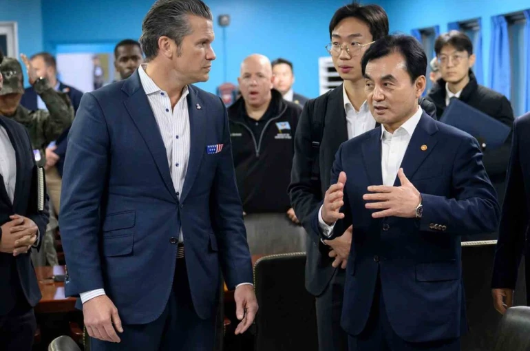 ABD Savunma Bakanı Hegseth’ten Kuzey ve Güney Kore arasındaki Silahtan Arındırılmış Bölge’ye ziyaret