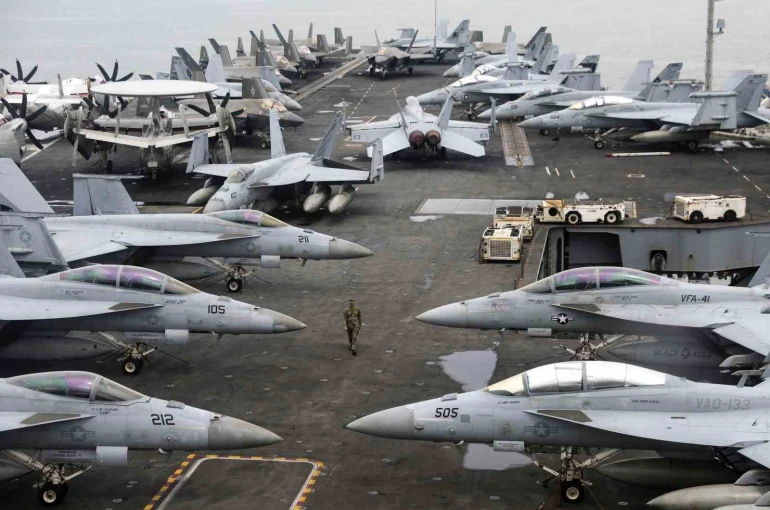 ABD, uçak gemisi USS Abraham Lincoln’ü Orta Doğu’ya gönderiyor