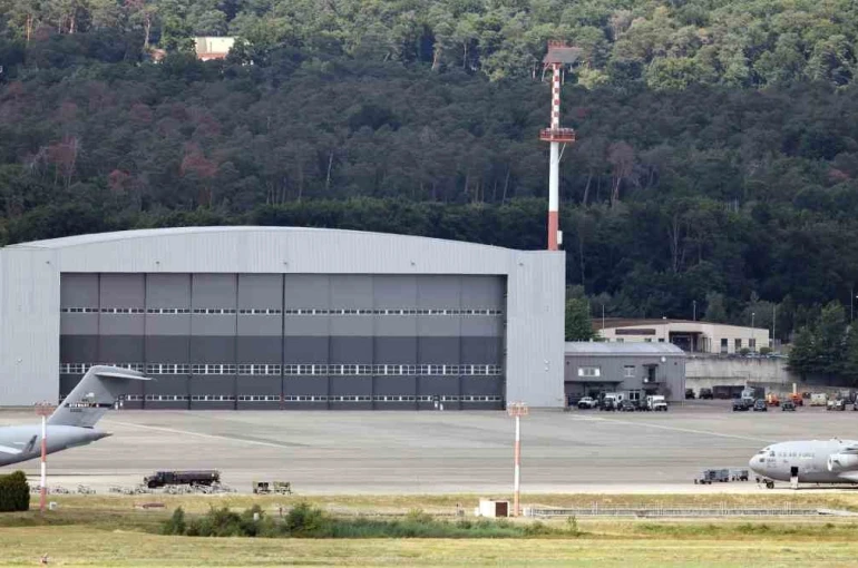 ABD’nin Almanya’nın 20 farklı bölgesinde yaklaşık 39 bin askeri bulunuyor