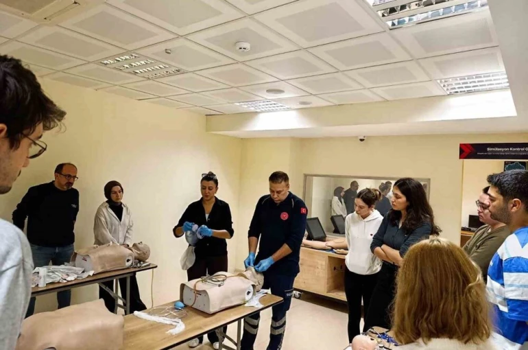 ’Acil Oryantasyon Sempozyumu’ eğitiminin 2’nci oturumu gerçekleştirildi