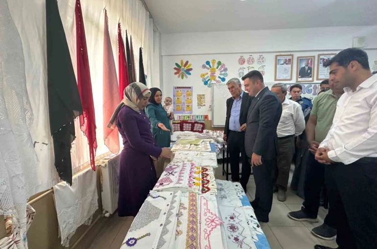 Adaklı’da el emeği ürünler görücüye çıktı