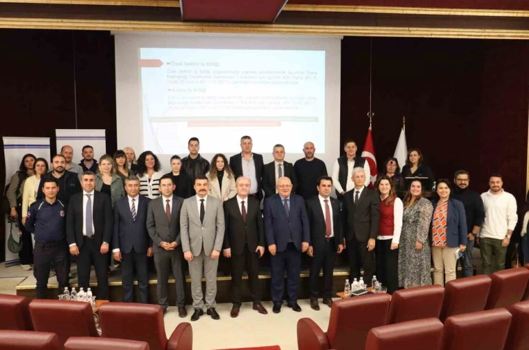 Adalet ve Sanayi İş Birliği Forumu Manisa’da gerçekleştirildi