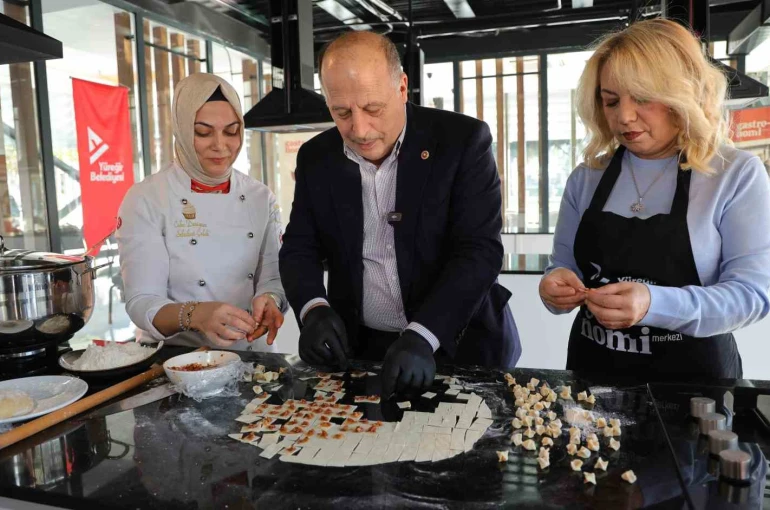 Adana, sıkma ve yüksük çorbası için tescil bekliyor