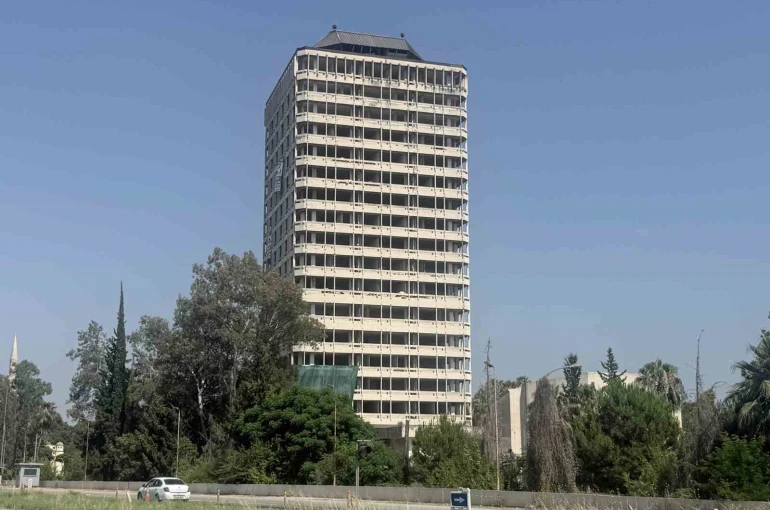 Adana’da 16 katlı Çukobirlik hizmet binası 2 bin 700 dinamitle yıkılacak