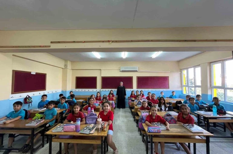 Adana’da 522 bin öğrenci ders başı yaptı