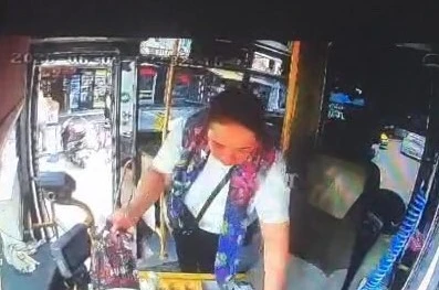 Adana’da otobüs şoförünün parasını çalıp kaçtı