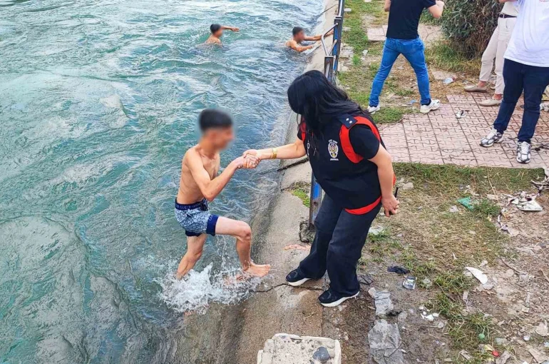 Adana’da sulama kanalına giren 7 kişiye 25 bin 942 TL ceza
