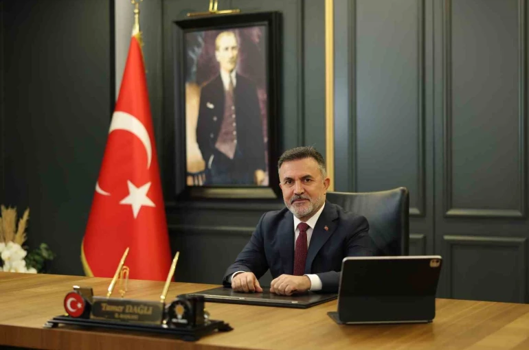 Adana’da ulaşım güvenliğini artıracak heyelan ıslahı yatırımı başlatıldı