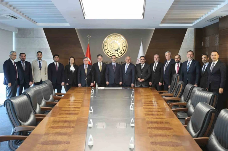 Adana’nın sanayi vizyonu bakanlıkta masaya yatırıldı