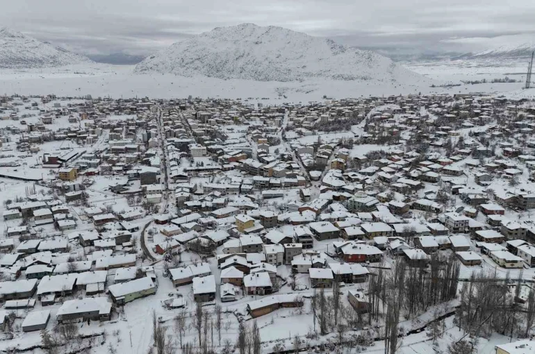 Adana’nın Tufanbeyli ilçesinde beyaz masal