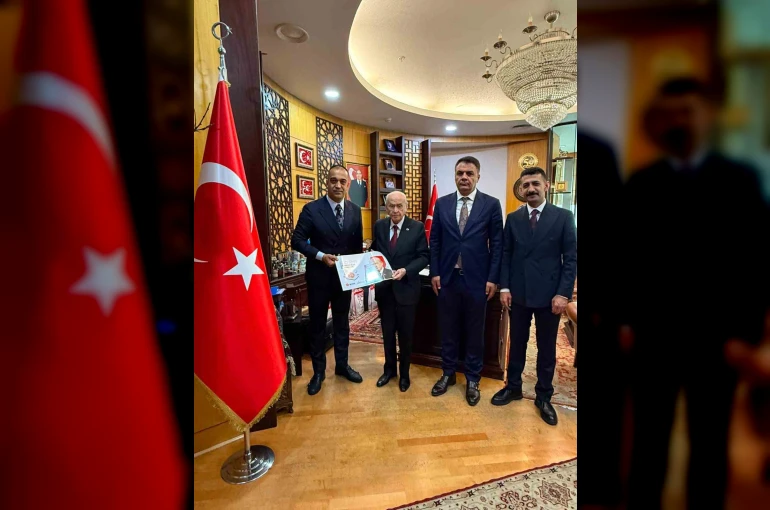 Adem Yurdagül raporunu sundu, Bahçeli Erzurum İl kongresi için tarih verdi 