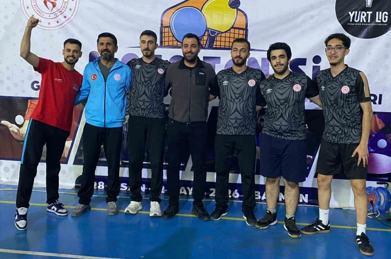 Adıyaman Veysel Karani Erkek Yurdu’ndan Güneydoğu’da şampiyonluk gururu