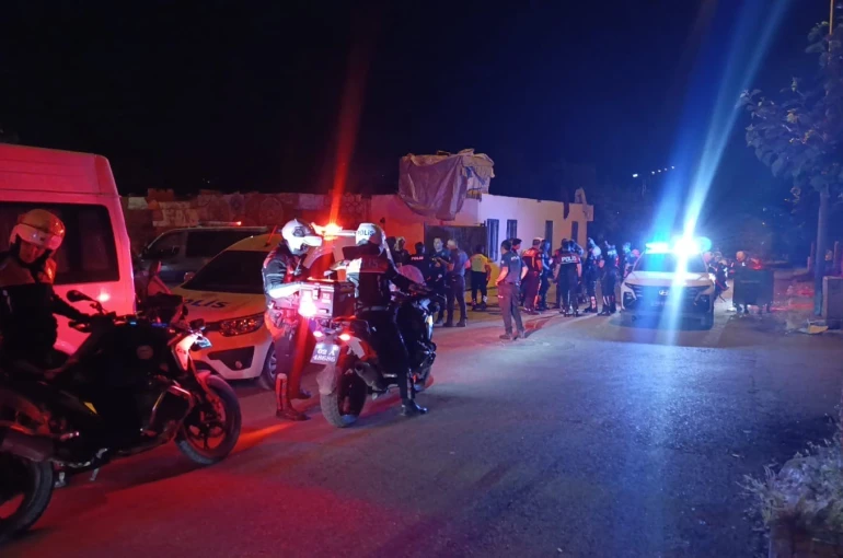 Adıyaman’da bıçaklı kavga: 1 kişi yaralandı