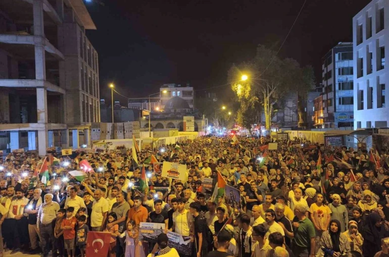 Adıyaman’da Filistin için dayanışma yürüyüşü