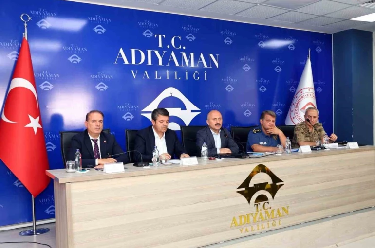 Adıyaman’da okul çevrelerindeki güvenlik ve trafik tedbirleri masaya yatırıldı