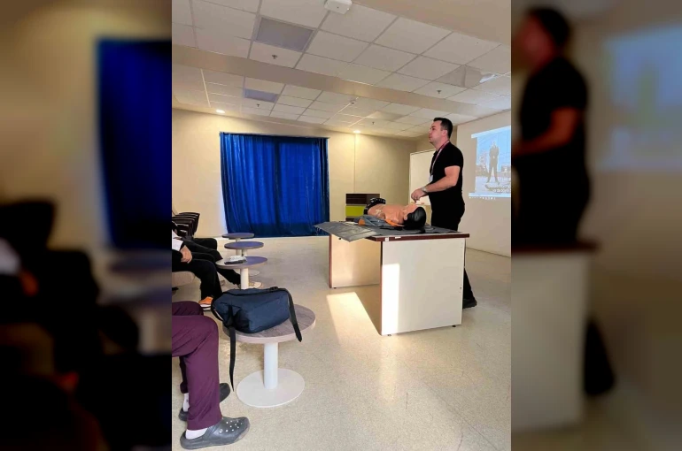 ADÜ Hastanesi personeline Temel Yaşam Desteği eğitimi verildi