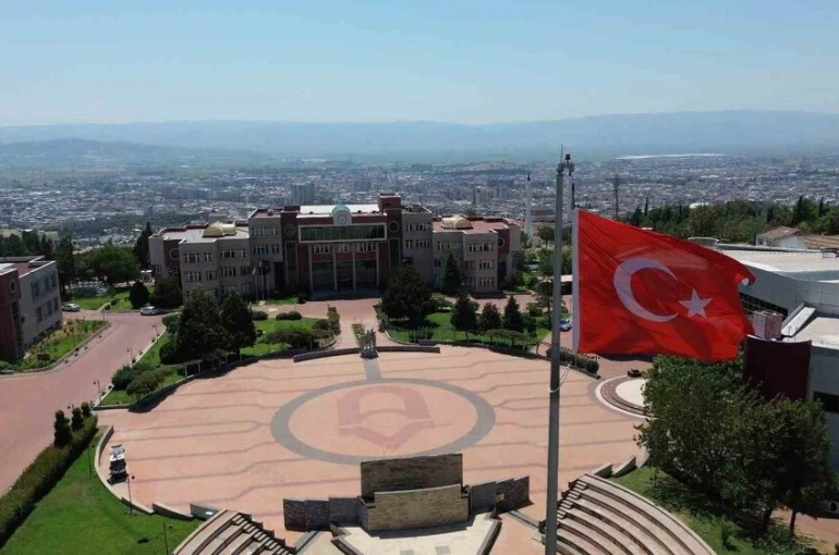 ADÜ Rektörü Kent: "ADÜ’nün geleceğini, üreten gençlerimizle birlikte inşa ediyoruz"