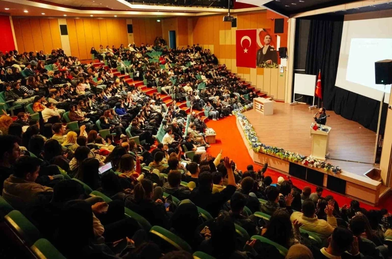 ADÜ’de ’Temel Yapay Zeka Eğitimi’ tamamlandı