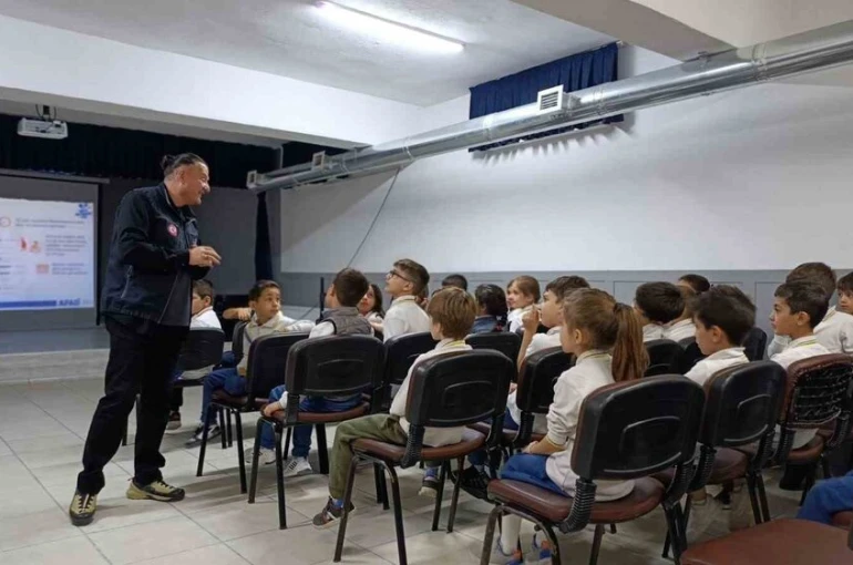 AFAD’dan ilkokul öğrencilerine farkındalık eğitimi