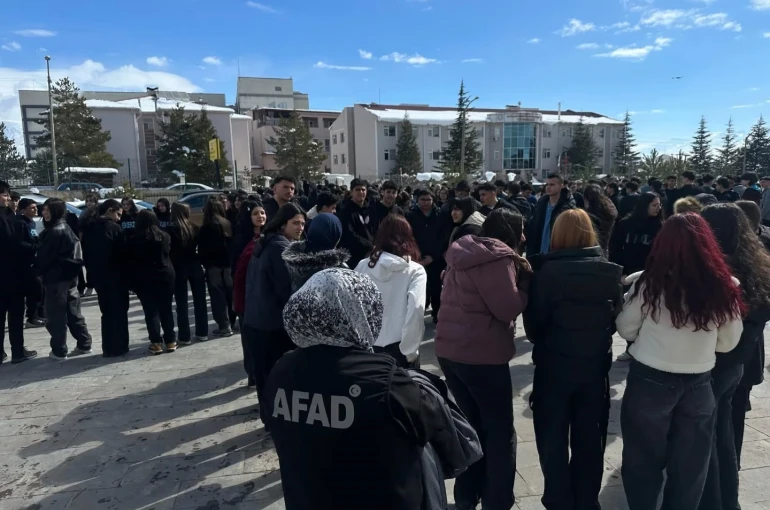 AFAD’dan öğrenci ve öğretmenlere afet farkındalık eğitimi