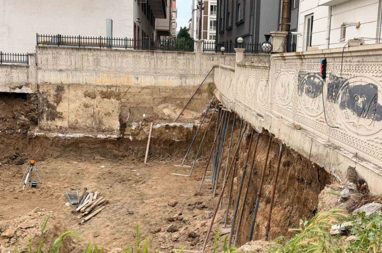 Afyonkarahisar’da görenleri hayrete düşüren güvenlik önlemi