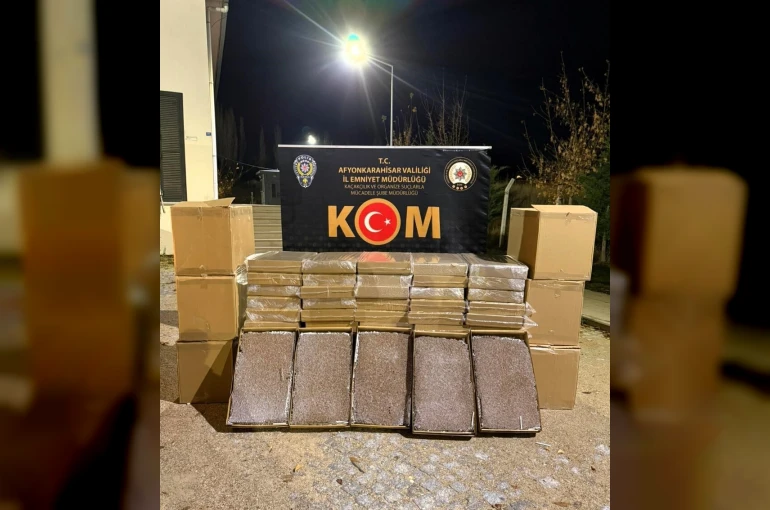 Afyonkarahisar’da yaklaşık 300 bin adet doldurulmuş kaçak makaron ele geçirildi