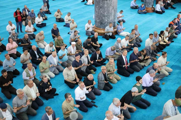Ağrı’da 15 Temmuz şehitleri Mevlid-i Şerif programıyla anıldı