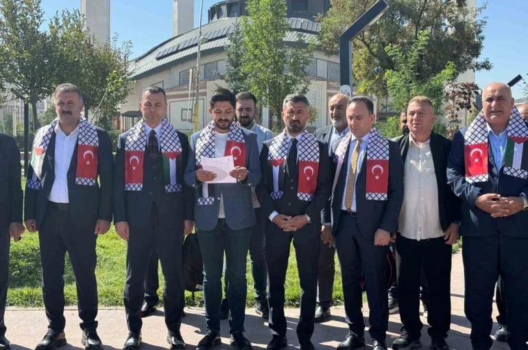 Ağrı’da "Boş Sıralar" etkinliğiyle Gazze’deki çocuklara dikkat çekildi